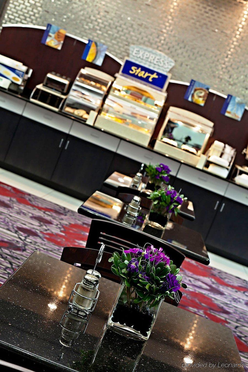 Holiday Inn Express & Suites Columbus - Polaris, An Ihg Hotel Restoran foto